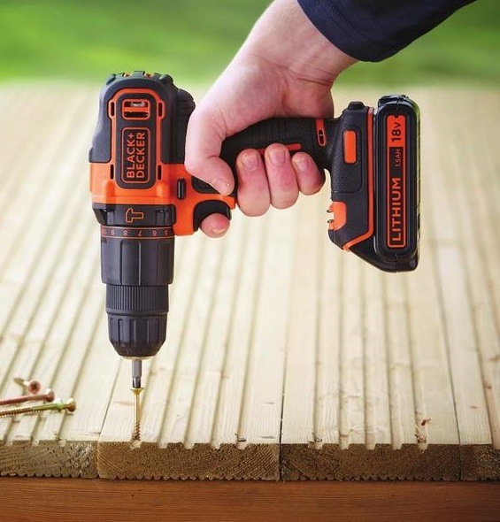 Aku vrtačka Black-Decker BDCHD18K1B2