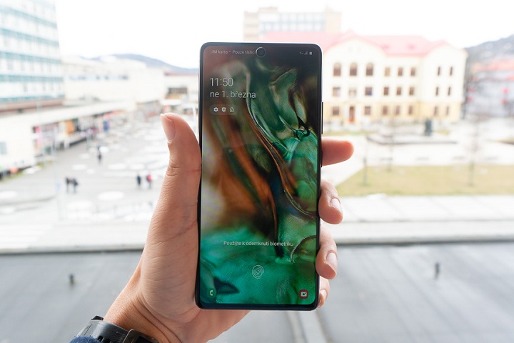 Recenzia Samsung Galaxy S10 Lite: Viac, než odľahčená S10