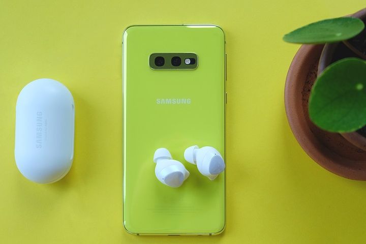 Recenzia Samsung Galaxy Buds: Bezdrôtová kvalita pre vaše uši