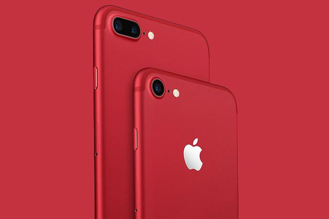 iPhone 7 (RED) ide do boja s AIDS